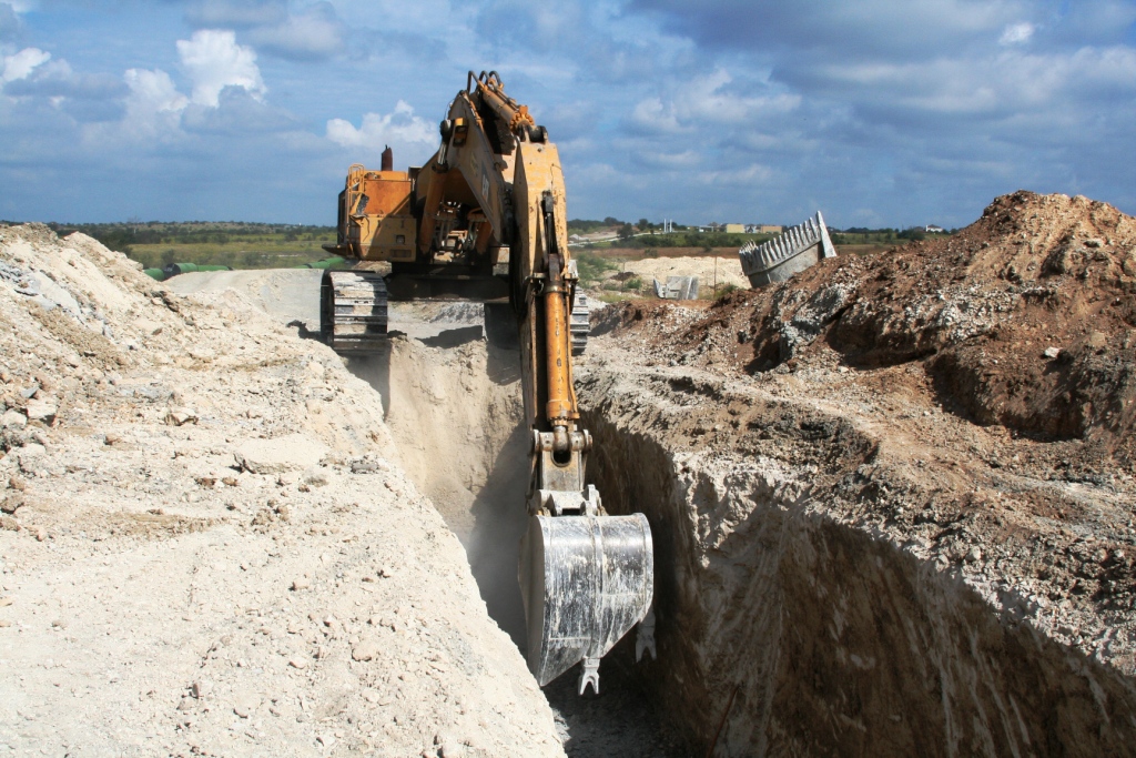 Hi-Cap Multi-Ripper Bucket for ripping rock and frost